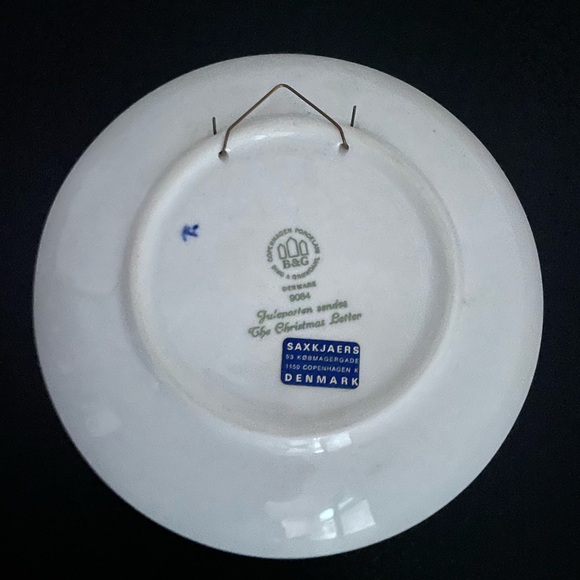 Vintage Bing & Grondahl Copenhagen 1984 Christmas Porcelain Plate - Picture 3 of 3